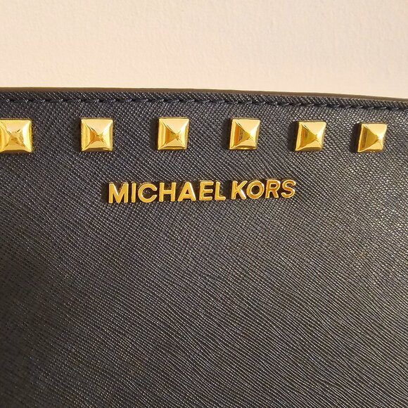 MICHAEL Michael Kors Selma Stud Medium Messenger - Picture 3 of 12